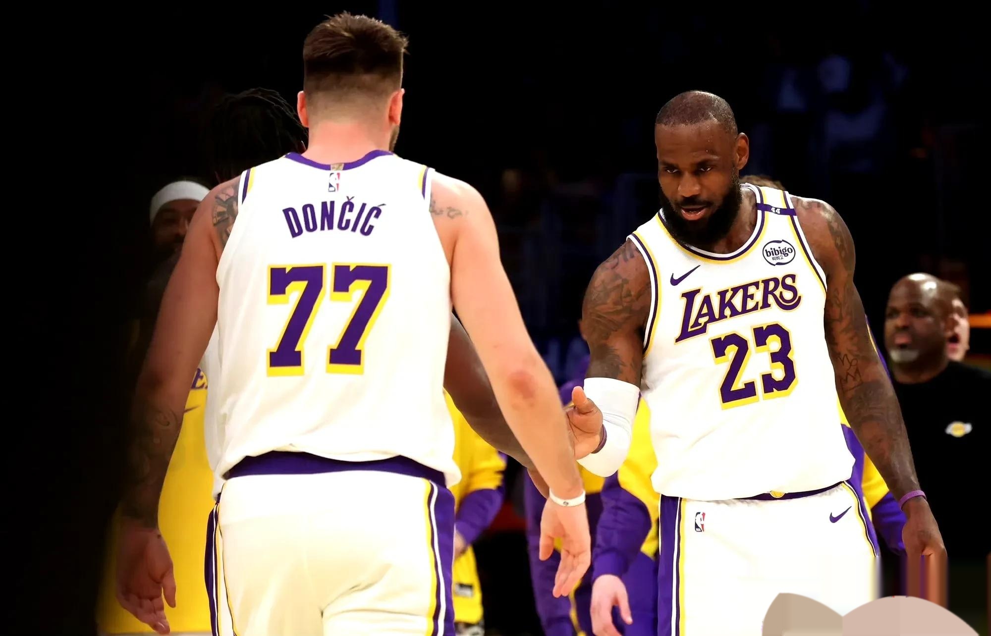 湖人擒凯尔特人，终结两连败